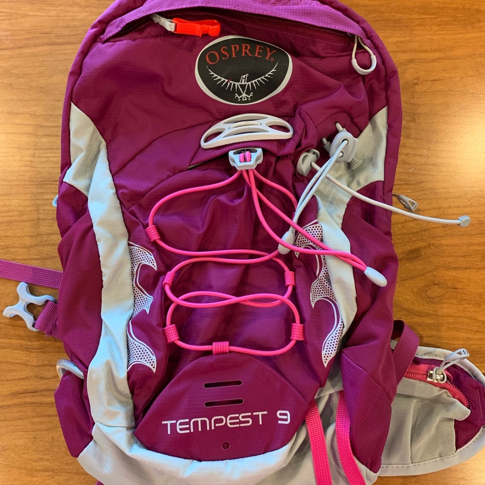 Osprey Tempest 9 Women’s XS backpack in EUC